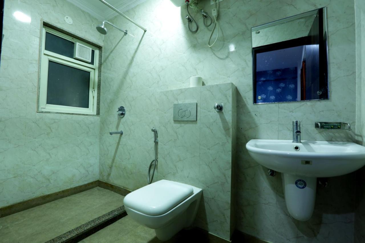 Hotel Ark Suites At Delhi Airport New Delhi Exteriör bild