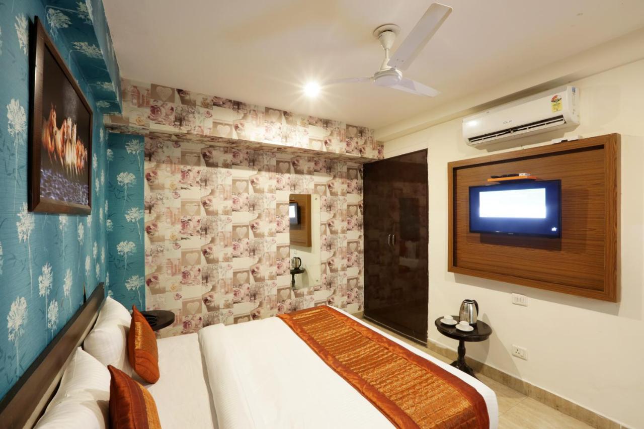 Hotel Ark Suites At Delhi Airport New Delhi Exteriör bild