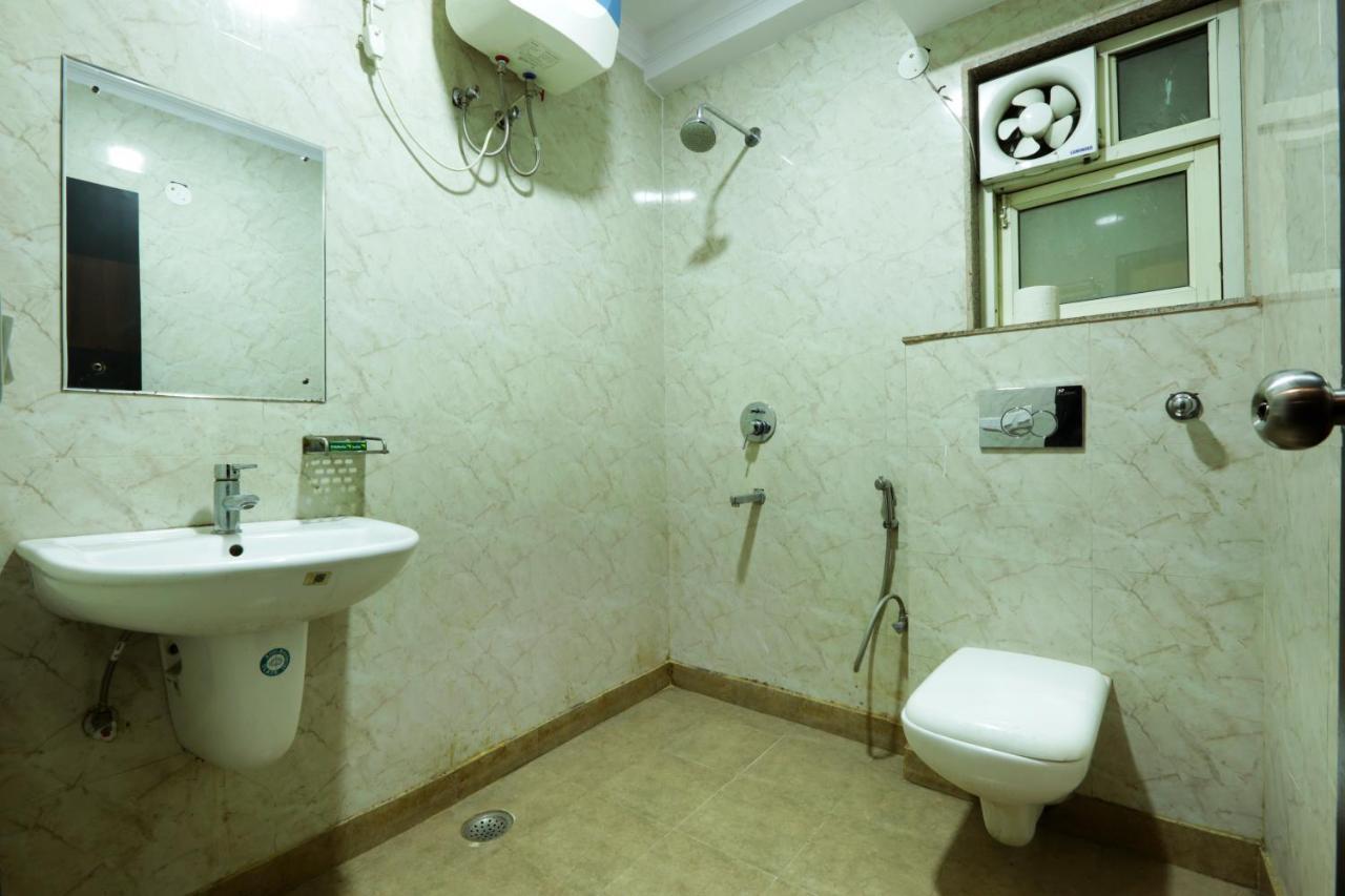 Hotel Ark Suites At Delhi Airport New Delhi Exteriör bild