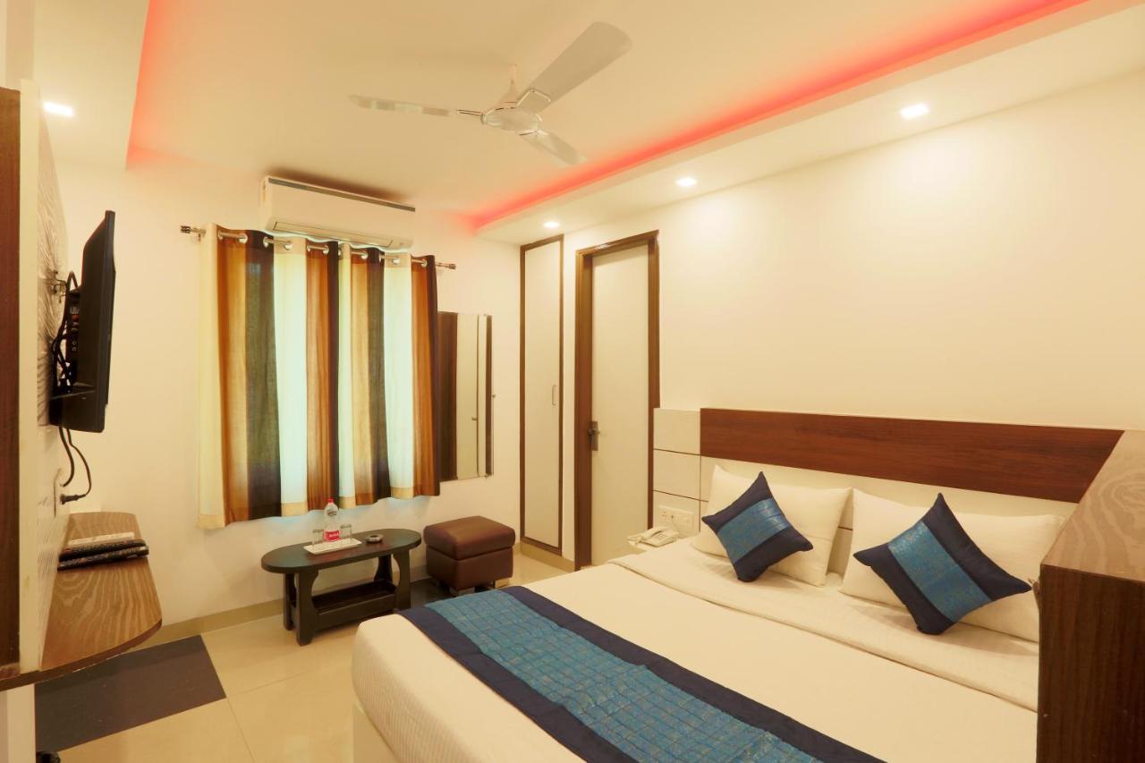 Hotel Ark Suites At Delhi Airport New Delhi Exteriör bild
